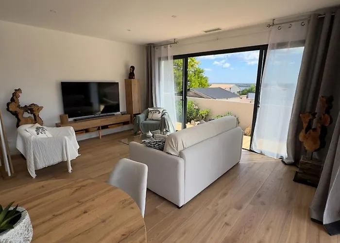 Βίλα Modern With Sea View