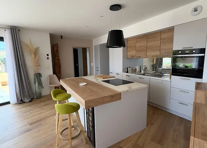 Modern With Sea View Βίλα