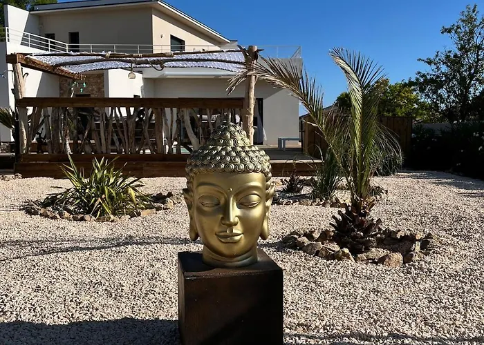 Βίλα Modern With Sea View