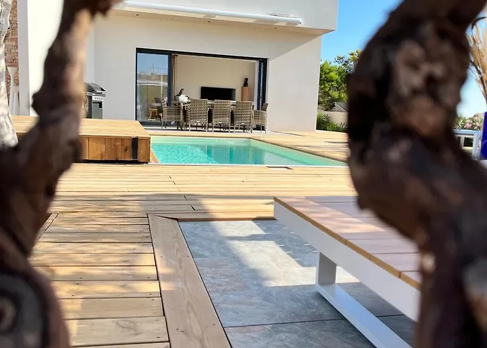 Βίλα Modern With Sea View *